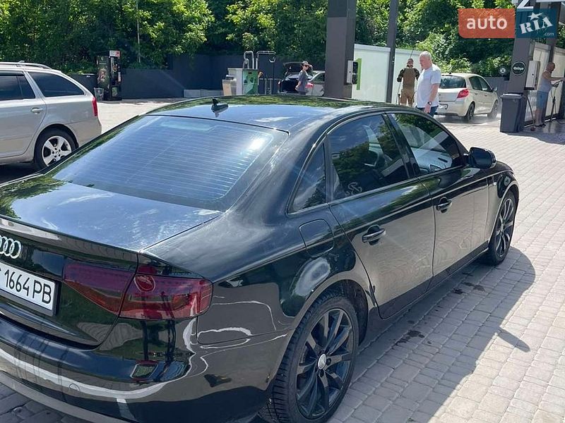 Седан Audi A4 2012 в Харкові
