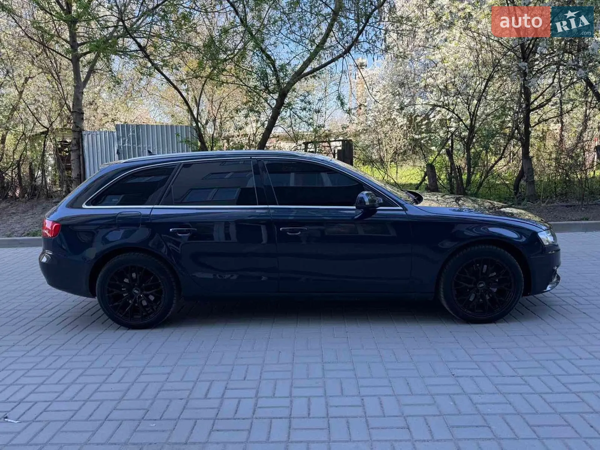 2010 Audi A4 - мініатюра 10
