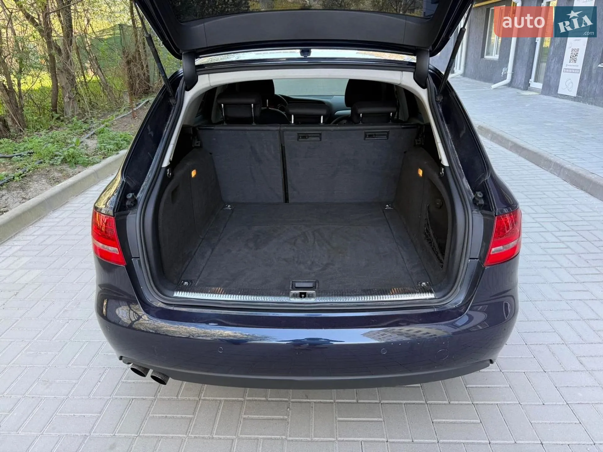 2010 Audi A4 - мініатюра 12