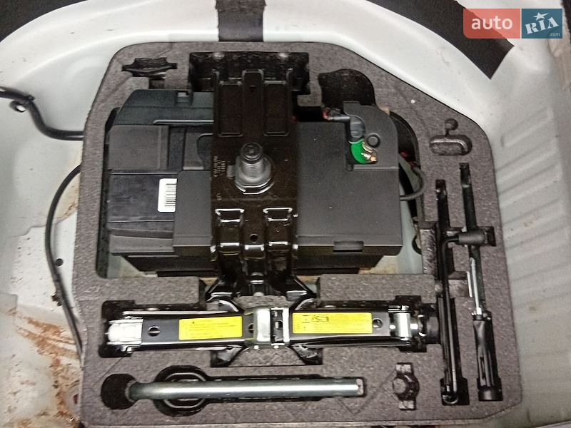 Седан Audi A4 2010 в Кропивницькому
