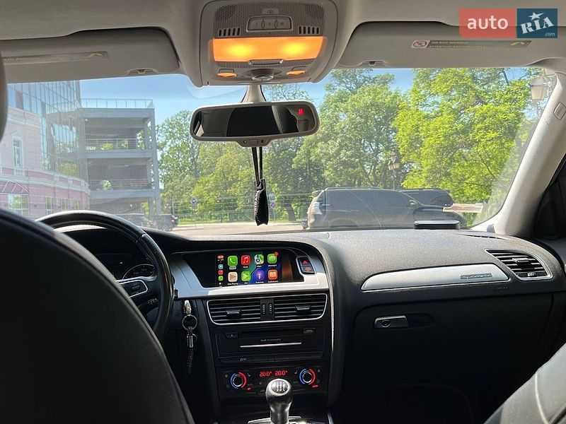 Седан Audi A4 2011 в Одессе