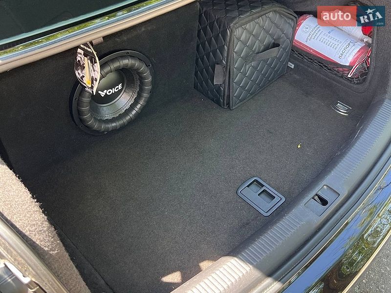 Седан Audi A4 2011 в Одессе