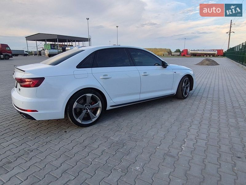Седан Audi A4 2018 в Дніпрі