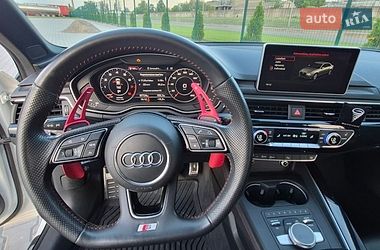 Седан Audi A4 2018 в Дніпрі