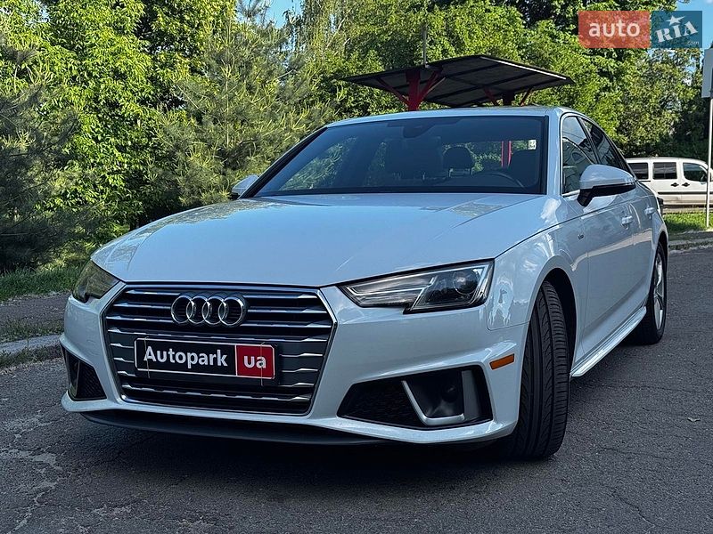 Седан Audi A4 2018 в Києві