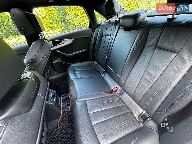 Седан Audi A4 2018 в Києві