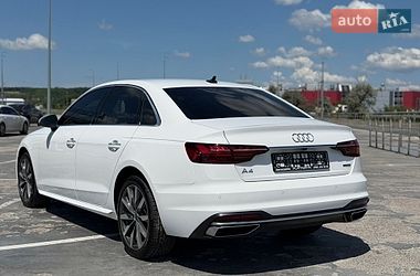 Седан Audi A4 2022 в Киеве