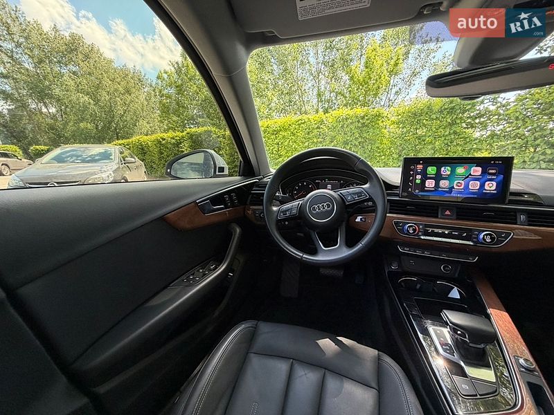 Седан Audi A4 2022 в Киеве