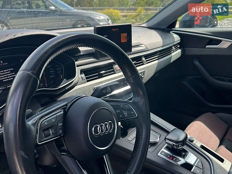 Седан Audi A4 2017 в Рівному