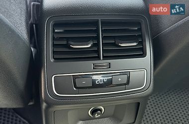 Седан Audi A4 2017 в Рівному