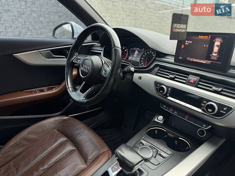Седан Audi A4 2017 в Луцьку
