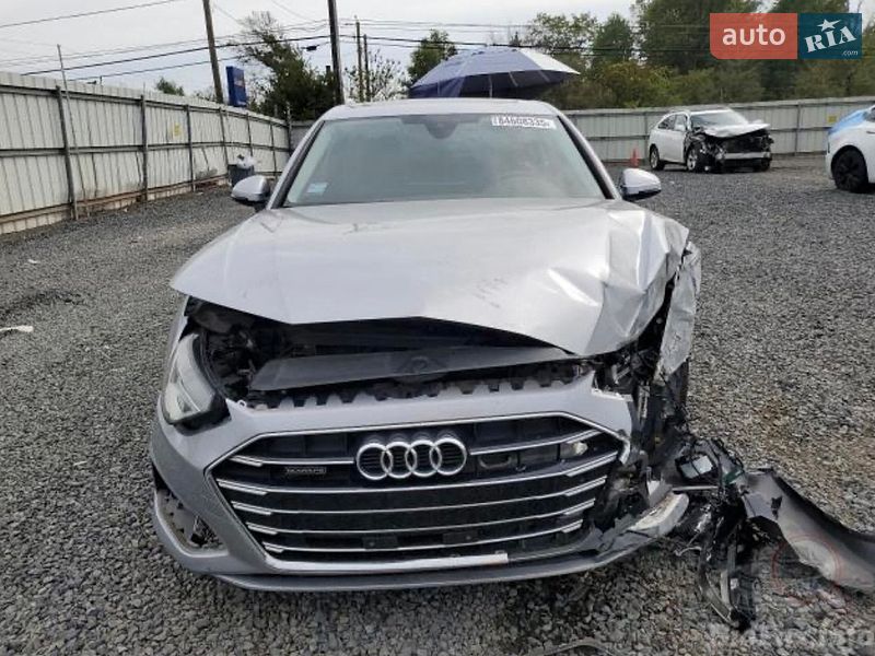 Седан Audi A4 2021 в Львові