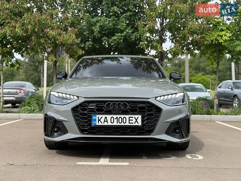 Седан Audi A4 2021 в Киеве
