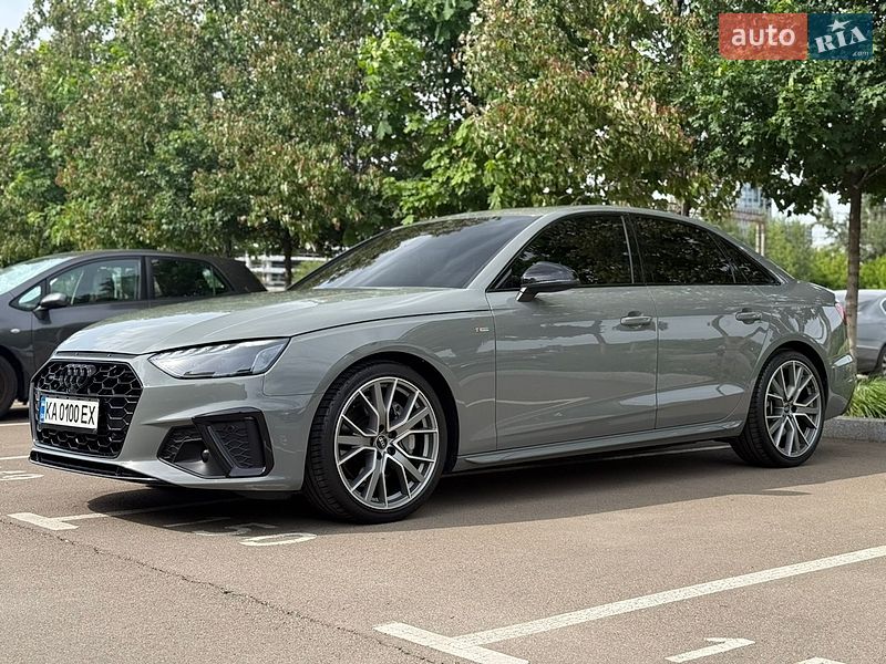 Седан Audi A4 2021 в Киеве