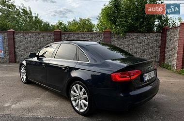 Седан Audi A4 2012 в Киеве