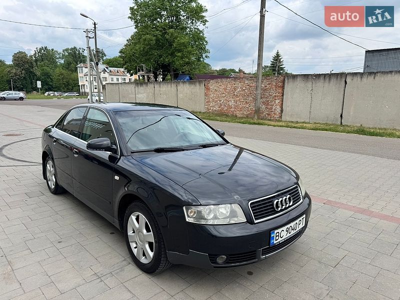 Седан Audi A4 2003 в Стрые