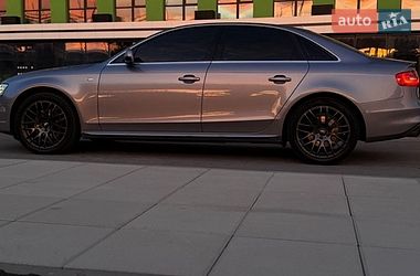 Седан Audi A4 2014 в Києві