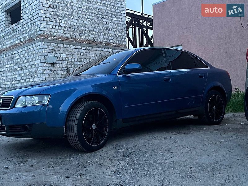 Седан Audi A4 2000 в Харкові