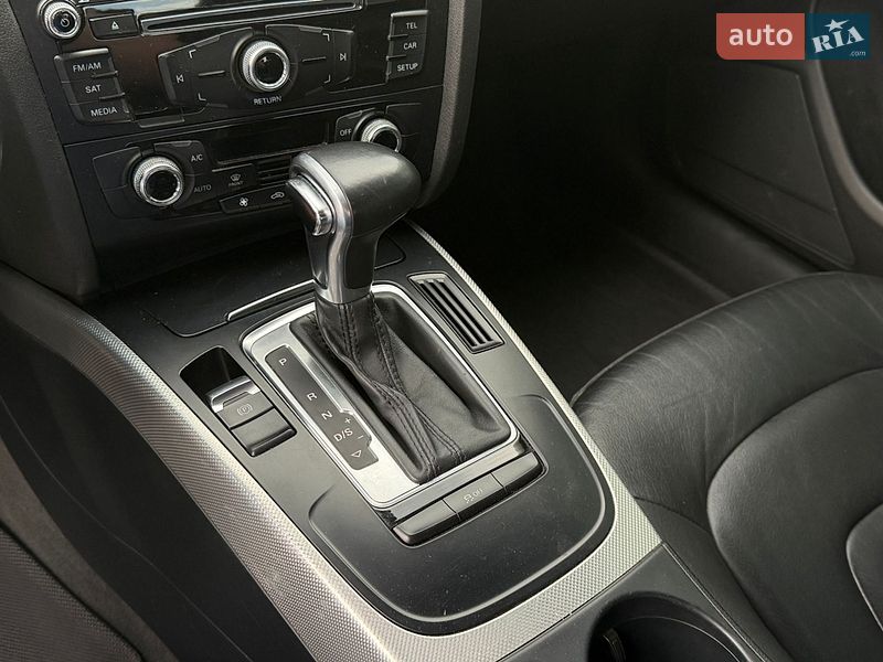 Седан Audi A4 2014 в Запорожье