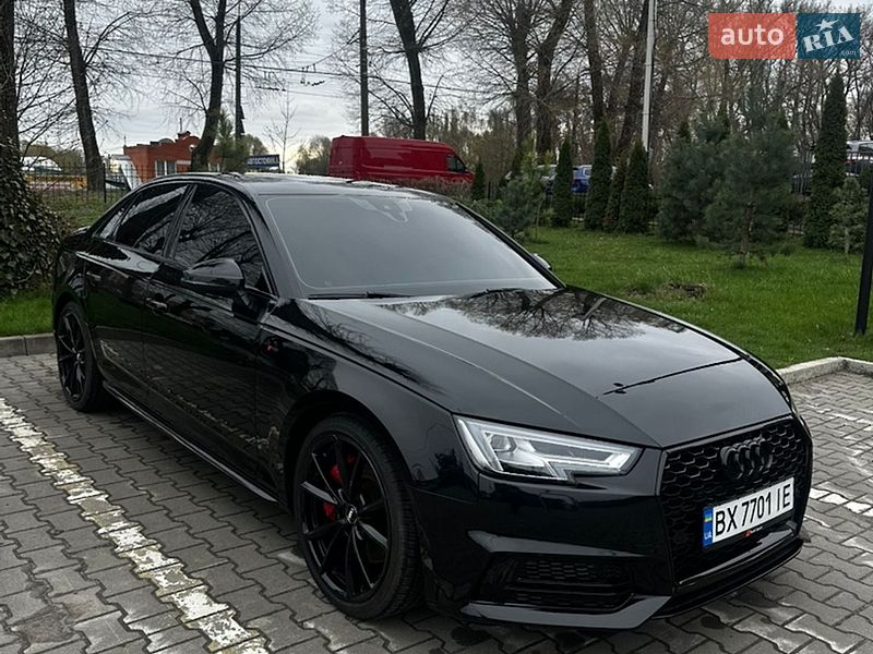 Седан Audi A4 2017 в Хмельницькому