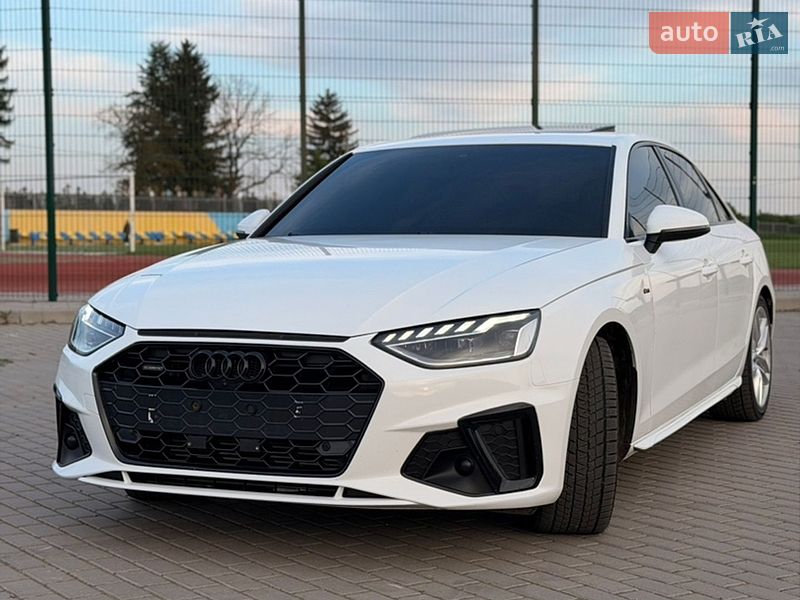 Седан Audi A4 2023 в Бучачі