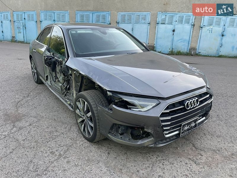 Седан Audi A4 2021 в Ровно