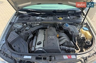 Седан Audi A4 2002 в Ивано-Франковске