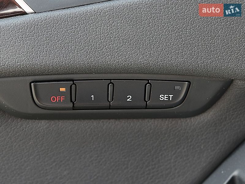 Седан Audi A4 2013 в Киеве