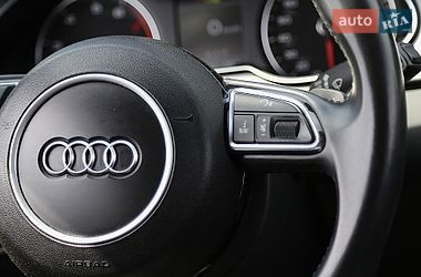 Седан Audi A4 2013 в Киеве