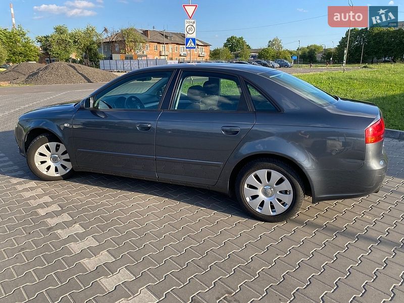 Седан Audi A4 2006 в Володимирі