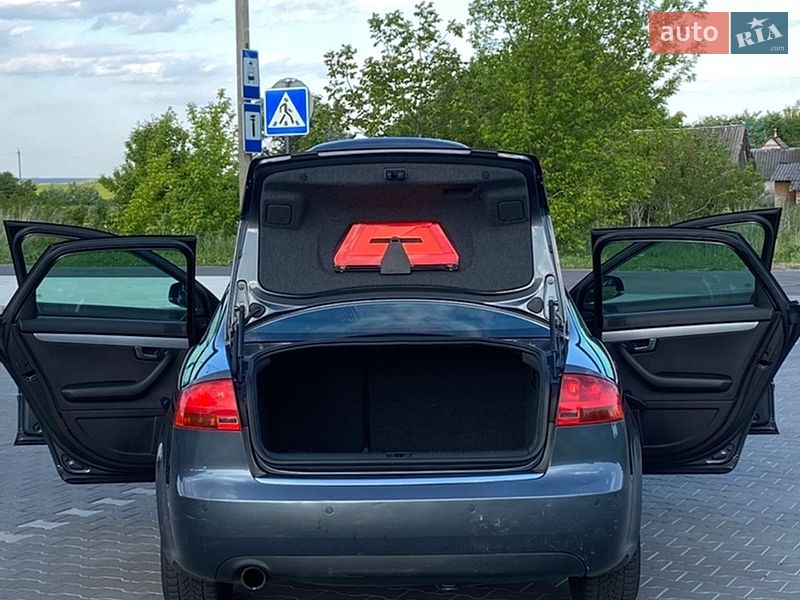 Седан Audi A4 2006 в Володимирі