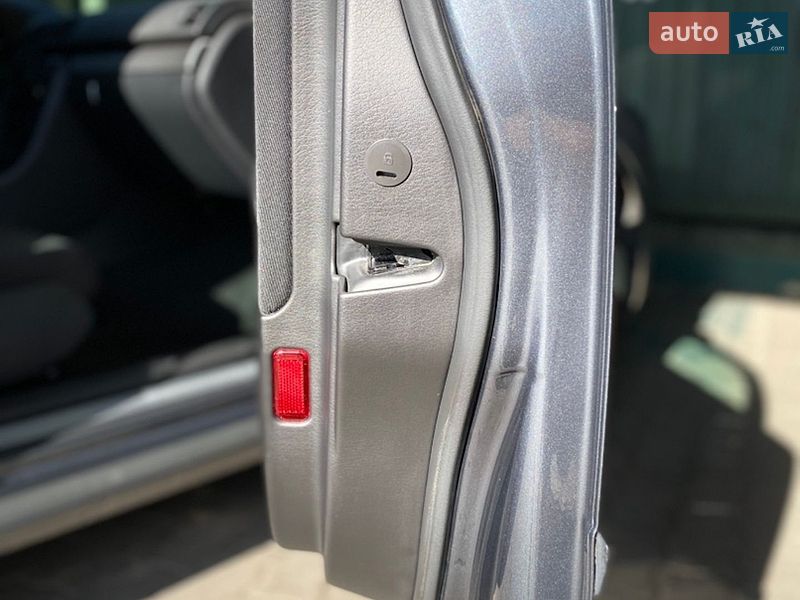 Седан Audi A4 2006 в Володимирі