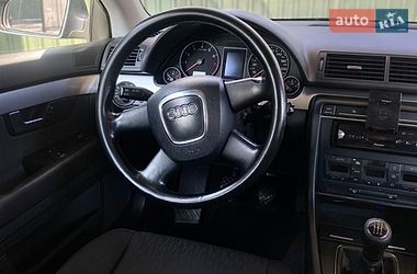 Седан Audi A4 2006 в Володимирі
