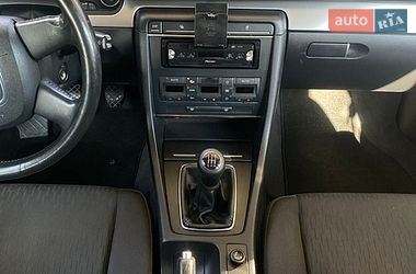 Седан Audi A4 2006 в Володимирі