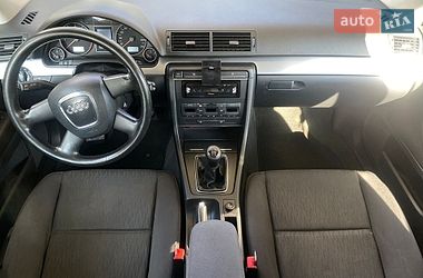 Седан Audi A4 2006 в Володимирі