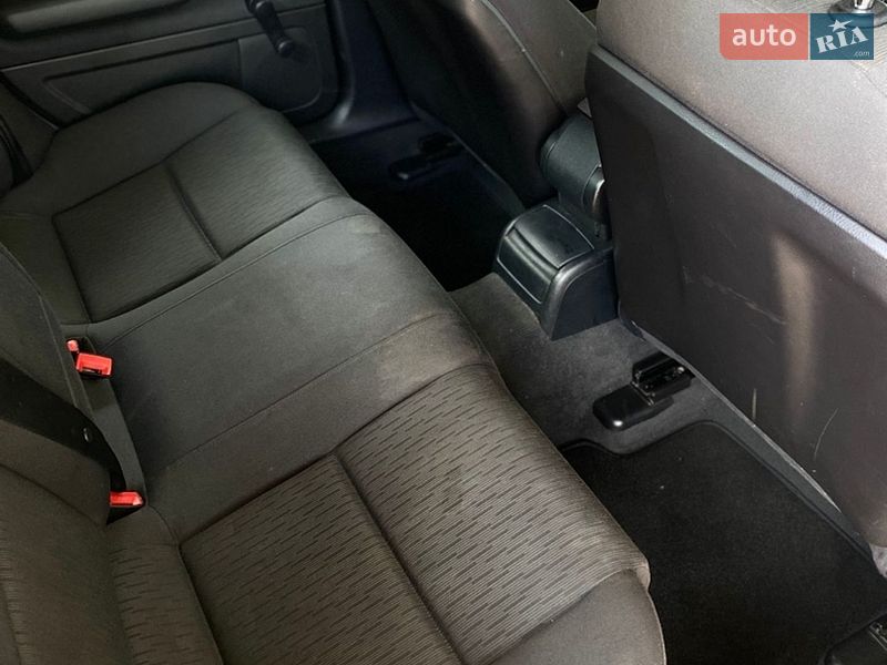 Седан Audi A4 2006 в Володимирі