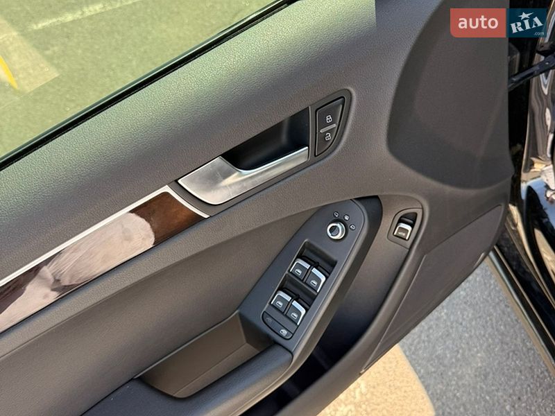 Седан Audi A4 2015 в Дніпрі