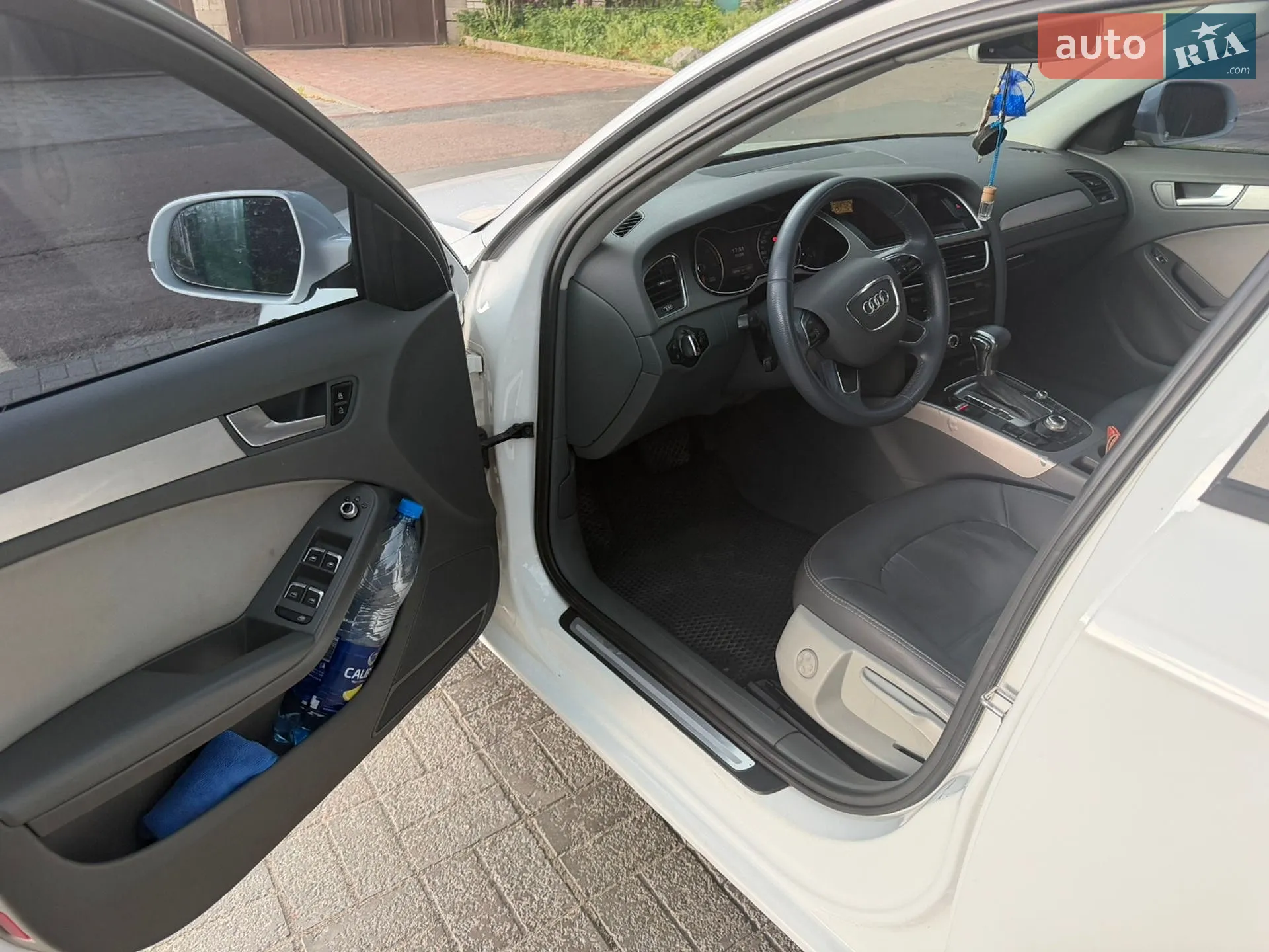 2012 Audi A4 - мініатюра 13