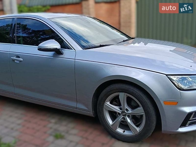 Седан Audi A4 2019 в Киеве