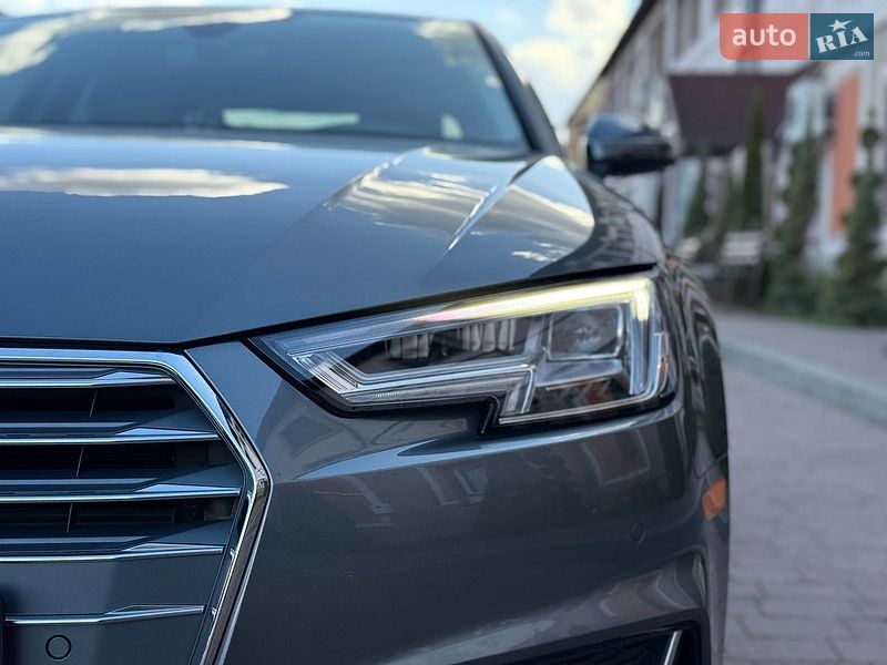 Седан Audi A4 2019 в Киеве