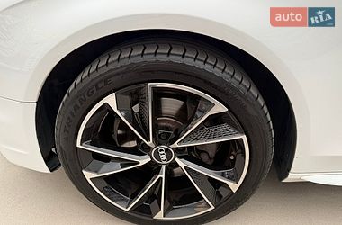 Седан Audi A4 2013 в Киеве