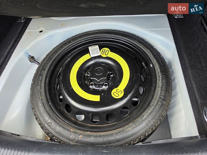 Седан Audi A4 2014 в Тернополе