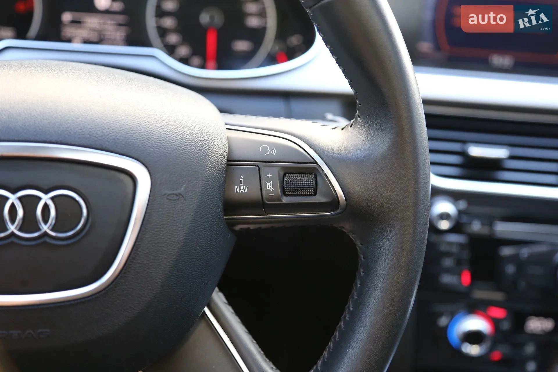 2013 Audi A4 - мініатюра 23