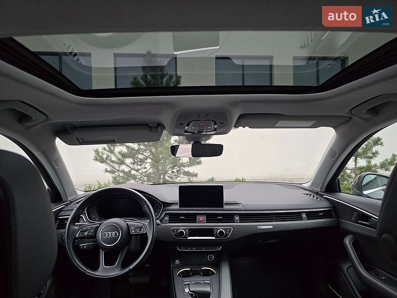 Седан Audi A4 2017 в Луцке