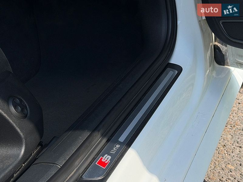 Универсал Audi A4 2014 в Нововолынске