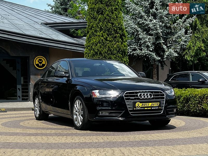 Седан Audi A4 2013 в Львові