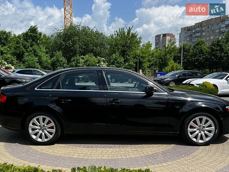 Седан Audi A4 2013 в Львові