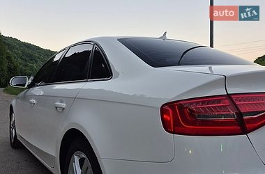 Седан Audi A4 2013 в Рахові