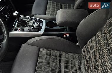 Седан Audi A4 2013 в Рахові