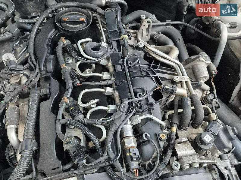 Седан Audi A4 2013 в Рахові